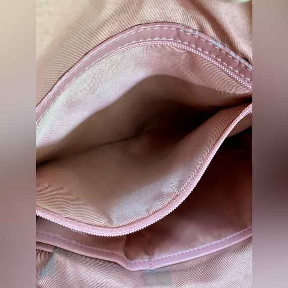 RFID Pelle Soft Pink Crossbody Messenger Envelope Zip Lined - Picture 3 of 16